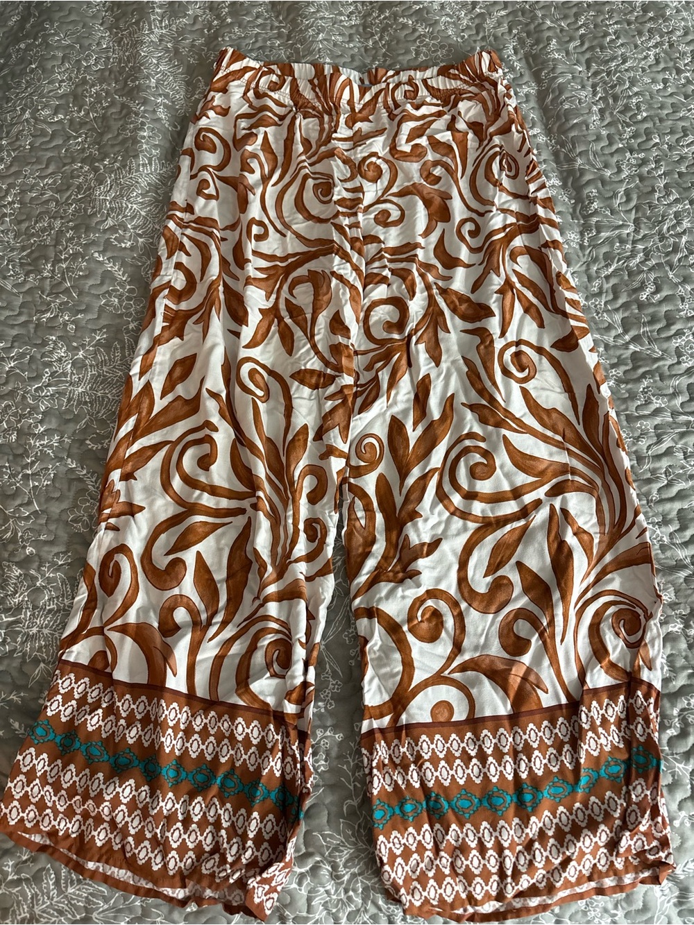 CeCe White and Rust Swirl Wide-Leg Pants